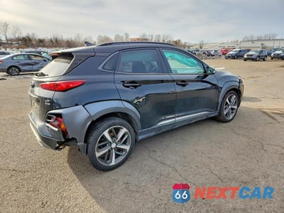 Trzecie zdjęcie samochodu z tyłu: 2020 HYUNDAI KONA LIMITED VIN:KM8K3CA57LU442438 - miniatura