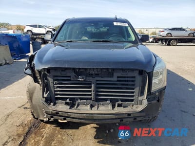 Piąte zdjęcie samochodu w środku: 2018 GMC YUKON SLT VIN:1GKS2BKCXJR253849 - miniatura