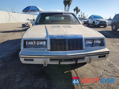Piąte zdjęcie samochodu w środku: 1985 CHRYSLER LEBARON VIN:1C3BC55E1FG278895 - miniatura