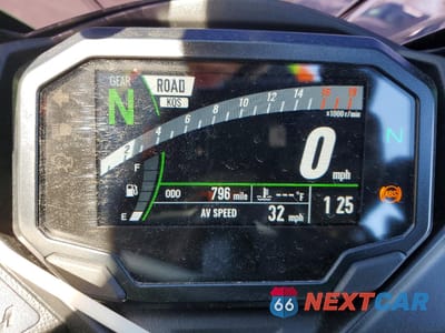 Zdjęcie 7 z 10 samochodu: 2025 KAWASAKI ZX400 VIN:ML5ZXCS1XSDA41397 - miniatura