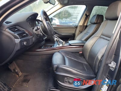 Zdjęcie 7 z 13 samochodu: 2011 BMW X5 XDRIVE35I VIN:5UXZV4C58BL740984 - miniatura