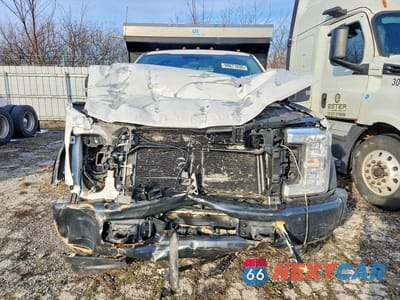 Piąte zdjęcie samochodu w środku: 2019 FORD F550 SUPER DUTY DUMP TRUCK VIN:1FDUF5HT9KDA24672 - miniatura