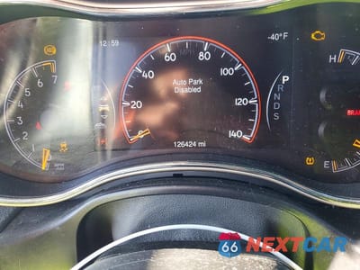 Zdjęcie 9 z 13 samochodu: 2015 JEEP GRAND CHEROKEE LAREDO VIN:1C4RJFAG1FC825278 - miniatura