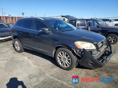 Czwarte zdjęcie samochodu z boku: 2010 VOLVO XC60 T6 VIN:YV4992DZXA2119968 - miniatura