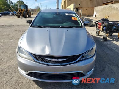 Piąte zdjęcie samochodu w środku: 2016 CHRYSLER 200 LIMITED VIN:1C3CCCAB5GN124417 - miniatura