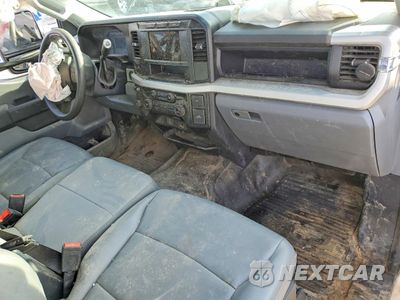 Zdjęcie 8 z 12 samochodu: 2024 FORD F250 SUPER DUTY VIN:1FT7X2AA2REC20379 - miniatura