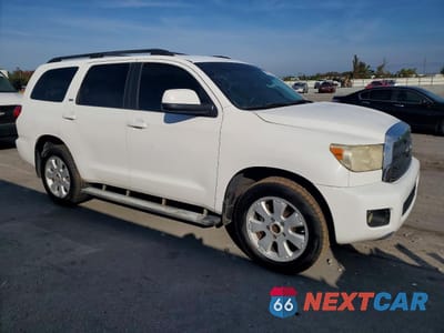 Czwarte zdjęcie samochodu z boku: 2008 TOYOTA SEQUOIA SR5 VIN:5TDZY64A68S010272 - miniatura