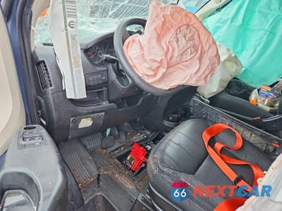 Zdjęcie 8 z 12 samochodu: 2020 RAM PROMASTER 3500 DELIVERY VAN VIN:3C6URVJG7LE144017 - miniatura