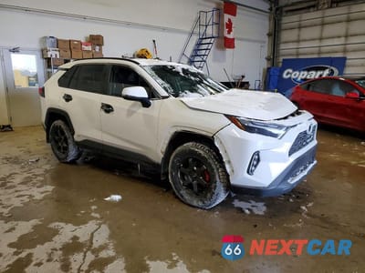Czwarte zdjęcie samochodu z boku: 2023 TOYOTA RAV4 LE VIN:2T3BWRFV7PW180162 - miniatura