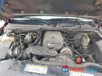 Zdjęcie 12 z 13 samochodu: 2001 CHEVROLET SUBURBAN C1500 VIN:3GNEC16T51G126914 - miniatura
