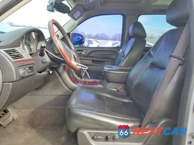Zdjęcie 7 z 13 samochodu: 2012 CADILLAC ESCALADE ESV LUXURY VIN:1GYS4HEF7CR190379 - miniatura