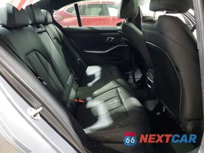 Zdjęcie 10 z 12 samochodu: 2025 BMW 330I VIN:3MW69CW04S8F11211 - miniatura