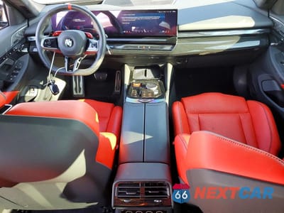 Zdjęcie 8 z 12 samochodu: 2025 BMW M5 TOURING VIN:WBS83GV05SCU45064 - miniatura