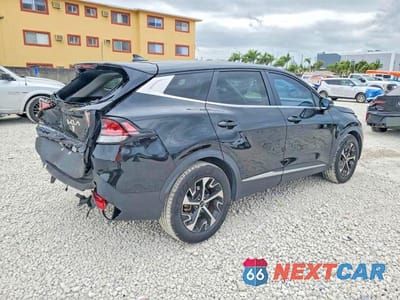 Trzecie zdjęcie samochodu z tyłu: 2023 KIA SPORTAGE EX VIN:5XYK33AF5PG005607 - miniatura