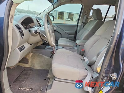 Zdjęcie 7 z 12 samochodu: 2018 NISSAN FRONTIER SV VIN:1N6DD0FV3JN731080 - miniatura