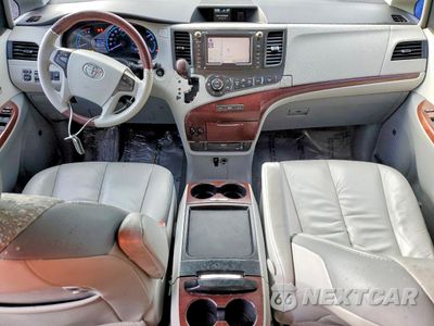 Zdjęcie 8 z 13 samochodu: 2011 TOYOTA SIENNA XLE VIN:5TDYK3DC1BS115144 - miniatura