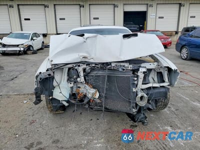 Piąte zdjęcie samochodu w środku: 2017 DODGE CHALLENGER SXT VIN:2C3CDZAG3HH519184 - miniatura