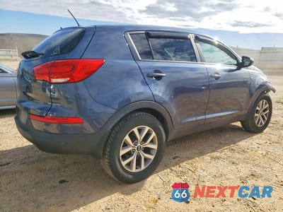 Trzecie zdjęcie samochodu z tyłu: 2016 KIA SPORTAGE LX VIN:KNDPBCAC9G7859723 - miniatura