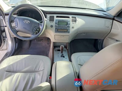 Zdjęcie 8 z 13 samochodu: 2009 HYUNDAI AZERA GLS VIN:KMHFC46D29A361610 - miniatura