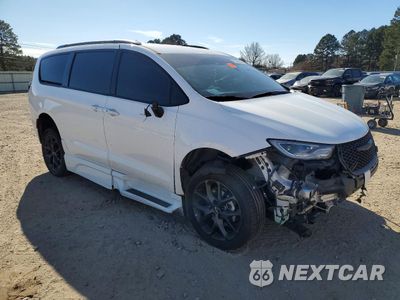 Czwarte zdjęcie samochodu z boku: 2023 CHRYSLER PACIFICA TOURING L VIN:2C4RC1BG1PR538284 - miniatura