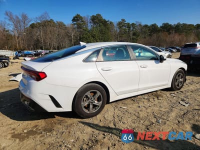 Trzecie zdjęcie samochodu z tyłu: 2023 KIA K5 LXS VIN:5XXG14J24PG203615 - miniatura