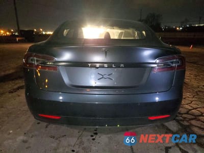 Zdjęcie 6 z 12 samochodu: 2018 TESLA MODEL S VIN:5YJSA1E27JF244737 - miniatura