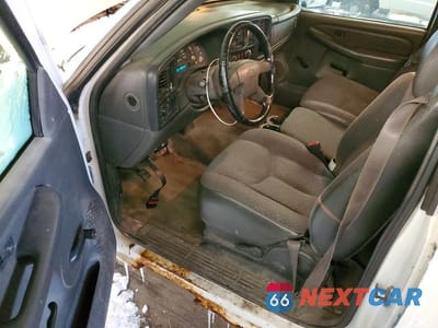 Zdjęcie 8 z 12 samochodu: 2006 CHEVROLET SILVERADO C1500 VIN:3GCEC14X76G178437 - miniatura