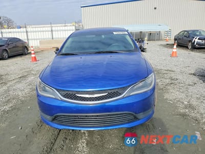 Piąte zdjęcie samochodu w środku: 2016 CHRYSLER 200 LIMITED VIN:1C3CCCAB6GN117721 - miniatura