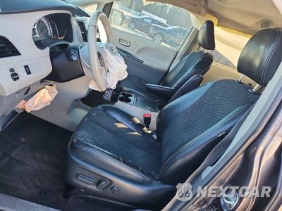 Zdjęcie 7 z 13 samochodu: 2013 TOYOTA SIENNA SPORT VIN:5TDXK3DCXDS345389 - miniatura