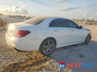 Trzecie zdjęcie samochodu z tyłu: 2018 MERCEDES-BENZ E 300 4MATIC VIN:WDDZF4KB9JA375236 - miniatura