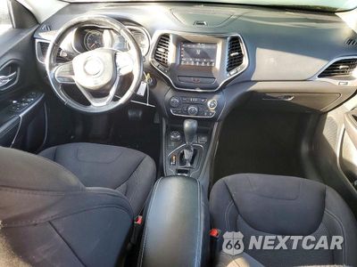 Zdjęcie 8 z 13 samochodu: 2020 JEEP CHEROKEE LATITUDE VIN:1C4PJMCB8LD554688 - miniatura