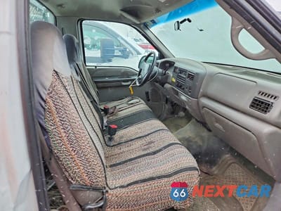 Zdjęcie 10 z 11 samochodu: 2001 FORD F250 SUPER DUTY VIN:1FTNF20L51EA53176 - miniatura