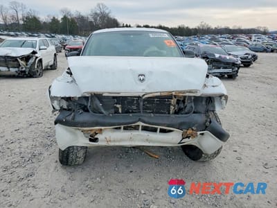 Piąte zdjęcie samochodu w środku: 2002 DODGE DAKOTA QUAD SPORT VIN:1B7HG38X72S623687 - miniatura