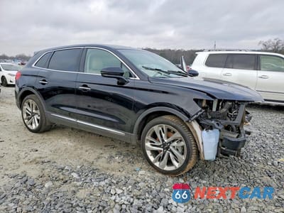 Czwarte zdjęcie samochodu z boku: 2018 LINCOLN MKX RESERVE VIN:2LMPJ6LP2JBL11730 - miniatura