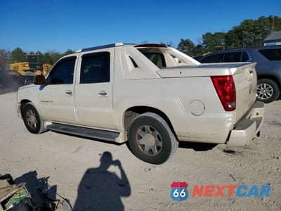 Drugie zdjęcie samochodu z przodu: 2004 CADILLAC ESCALADE EXT VIN:3GYEK62N14G137018 - miniatura