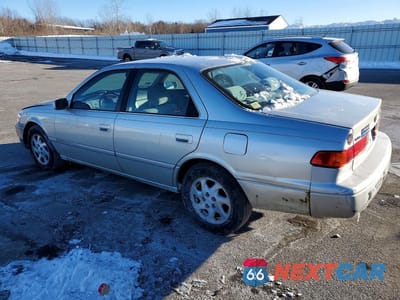 Drugie zdjęcie samochodu z przodu: 2000 TOYOTA CAMRY CE VIN:JT2BG22K8Y0443595 - miniatura