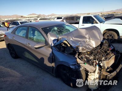 Czwarte zdjęcie samochodu z boku: 2021 HYUNDAI ELANTRA SEL VIN:KMHLM4AG7MU194203 - miniatura
