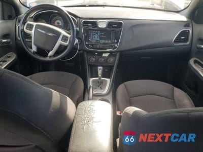 Zdjęcie 8 z 11 samochodu: 2013 CHRYSLER 200 TOURING VIN:1C3CCBBB0DN766273 - miniatura