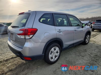 Trzecie zdjęcie samochodu z tyłu: 2019 SUBARU FORESTER VIN:JF2SKAAC0KH469953 - miniatura