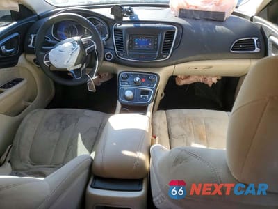 Zdjęcie 8 z 12 samochodu: 2015 CHRYSLER 200 LIMITED VIN:1C3CCCAB6FN704628 - miniatura