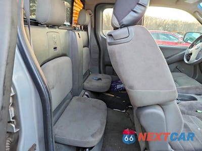 Zdjęcie 10 z 11 samochodu: 2006 NISSAN FRONTIER KING CAB XE VIN:1N6BD06T06C405228 - miniatura