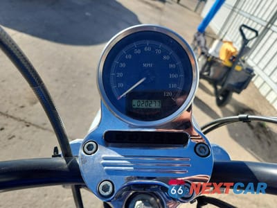 Zdjęcie 7 z 10 samochodu: 2007 HARLEY-DAVIDSON XL883 L VIN:1HD4CR2157K406288 - miniatura