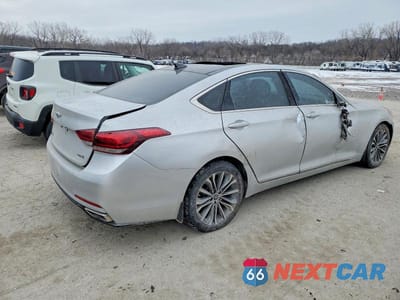 Trzecie zdjęcie samochodu z tyłu: 2015 HYUNDAI GENESIS 3.8L VIN:KMHGN4JE6FU073923 - miniatura