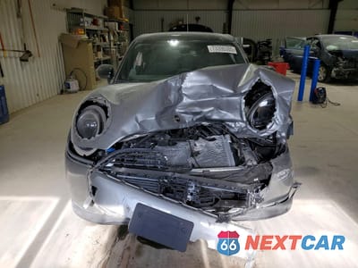 Piąte zdjęcie samochodu w środku: 2025 MINI COOPER S VIN:WMW53GD06S2X52418 - miniatura