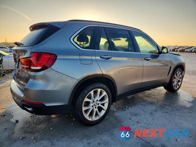 Trzecie zdjęcie samochodu z tyłu: 2016 BMW X5 SDRIVE35I VIN:5UXKR2C58G0H42420 - miniatura
