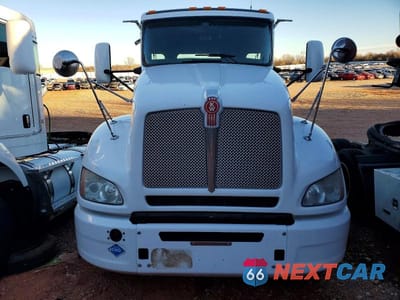 Zdjęcie 9 z 10 samochodu: 2017 KENWORTH CONSTRUCTION T400 VIN:3BKBA28X1HF158952 - miniatura