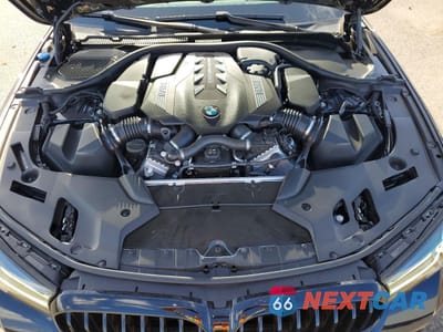 Zdjęcie 11 z 12 samochodu: 2023 BMW M550XI VIN:WBA13BK05PCM32125 - miniatura