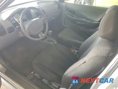 Zdjęcie 8 z 13 samochodu: 2005 HYUNDAI ACCENT GS VIN:KMHCG35C75U355479 - miniatura