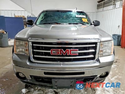 Piąte zdjęcie samochodu w środku: 2013 GMC SIERRA K1500 SLE VIN:1GTR2VE70DZ375232 - miniatura