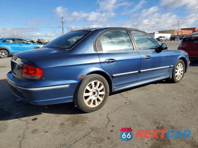 Trzecie zdjęcie samochodu z tyłu: 2003 HYUNDAI SONATA GLS VIN:KMHWF35H73A854860 - miniatura